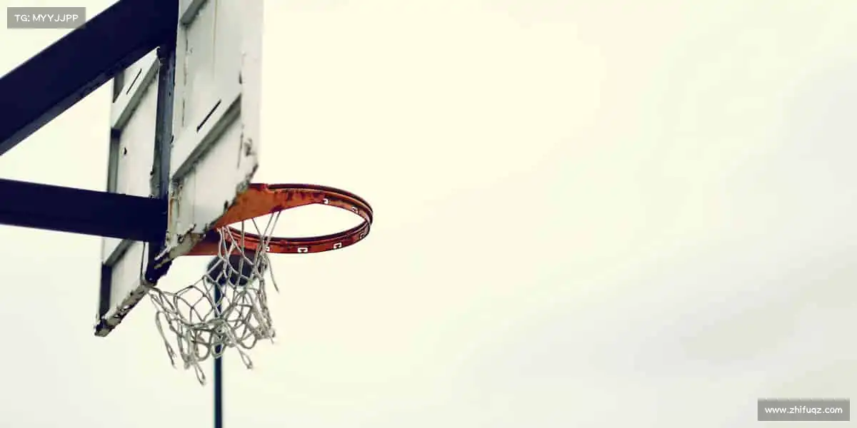 <strong>2026世界杯</strong>🏊‍♀️在泳池、在球场、在跑道…… 无论哪里，都是你的闪耀舞台！