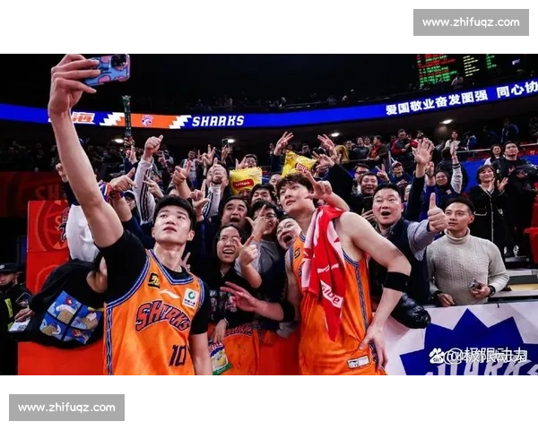 热血激荡全场沸腾篮球赛场燃情瞬间揭秘